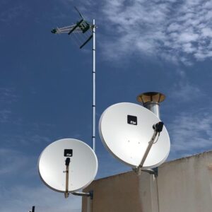 Trabajo de telecomunicaciones antenas